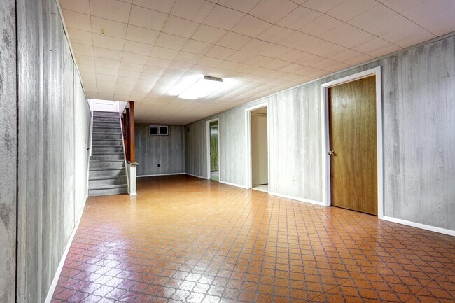 Building Photo - Lakewood! Walk to Belmar Town Center 3 bed...