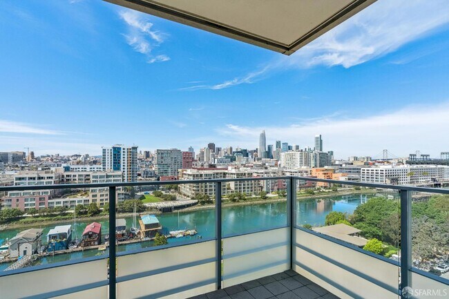 Building Photo - 708 Long Bridge St