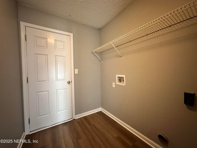 Building Photo - 1295 Highfield Ln