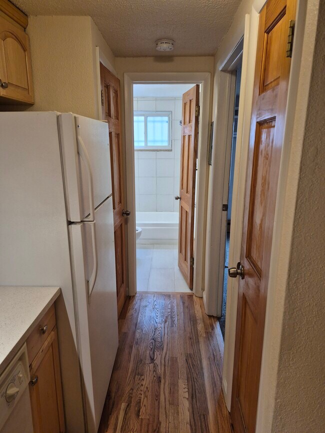 Building Photo - 155 S Pennsylvania St