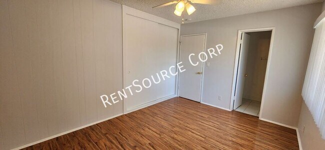 Building Photo - 1359 Springfield St