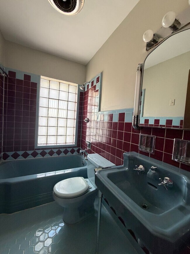 Building Photo - 89 Willmore Rd