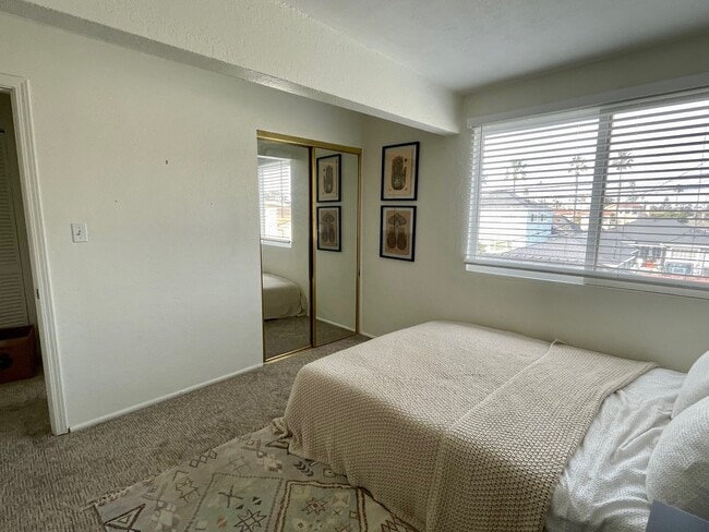 Second Bedroom - 213 Avenue H