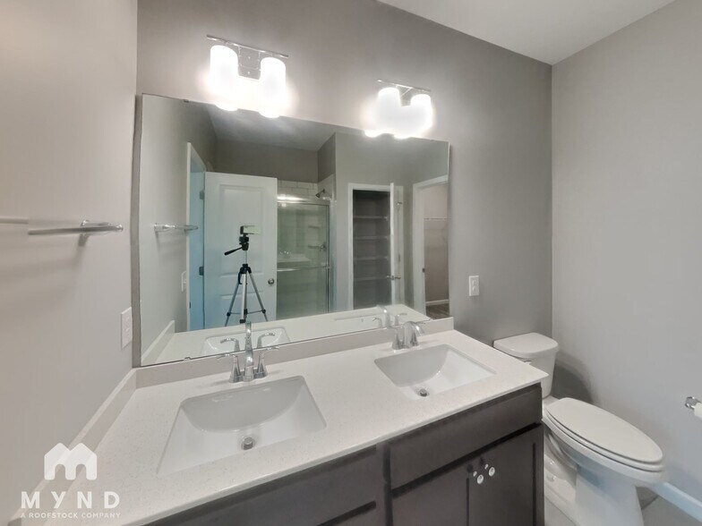 Building Photo - 3372 Belterra Pt Dr