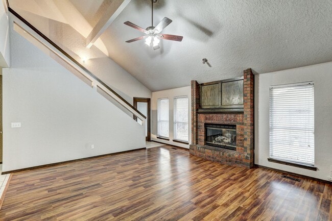 Building Photo - 3 bed 2 bath home in Edmond