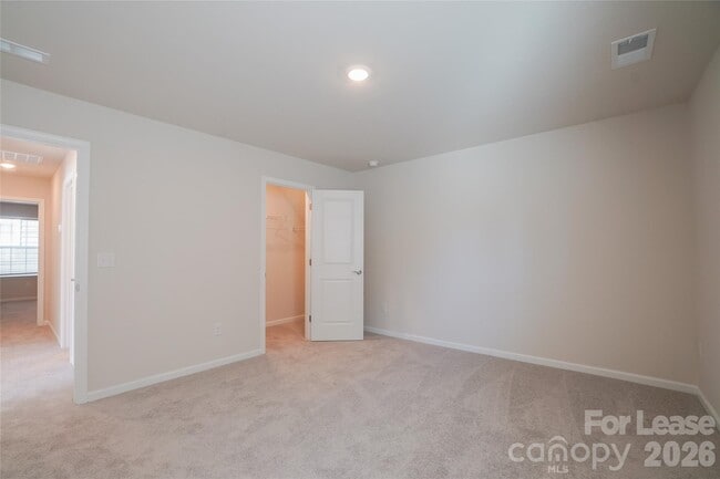 Building Photo - 1411 Caracara Ct