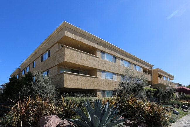 Building Photo - Villaggio