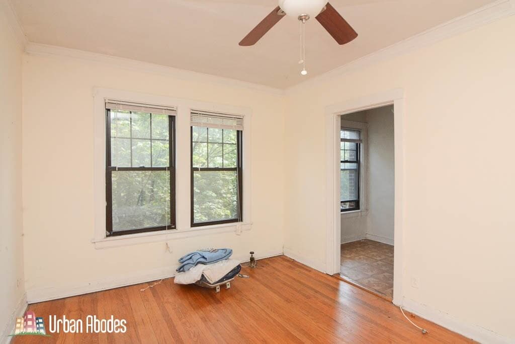 Building Photo - 3009 N Racine Ave