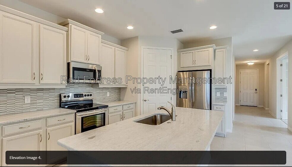 Building Photo - 15240 Floresta Ln