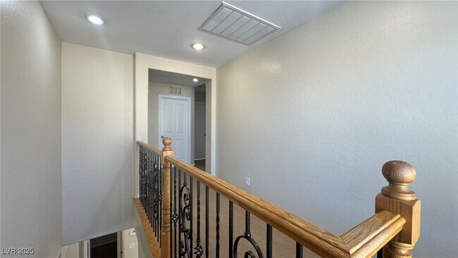 Building Photo - 3173 Color Palette Ave