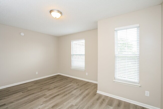 Building Photo - 8636 Wheatfield Dr