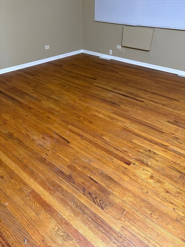 Building Photo - 2035 171st St