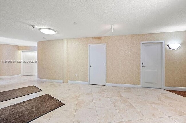 Building Photo - 4600 Jimmy Buffett Mem Hwy