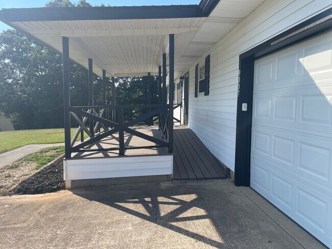 Building Photo - 9007 Career Ln