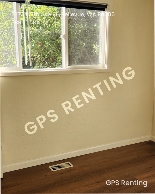 Building Photo - Convenient Location, Spacious Living & Top...