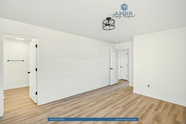 Building Photo - 1316 Sioux Pl