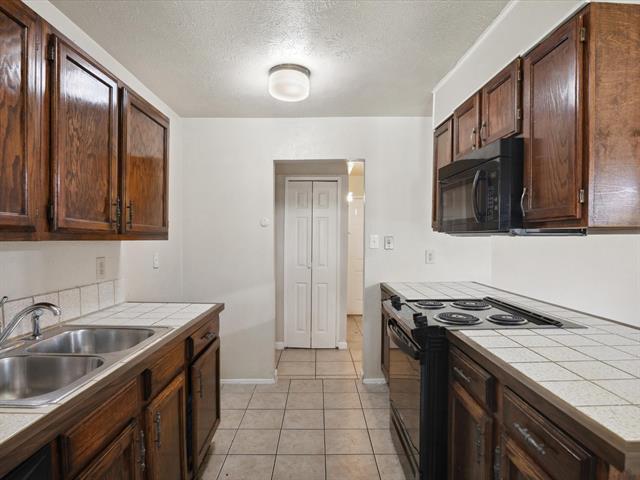 Building Photo - 10217 Ironwood Ln