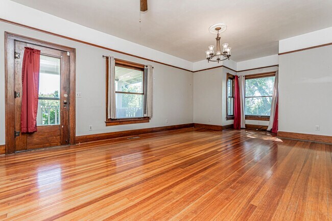Building Photo - Please View 3D Virtual Walk-Through Before...