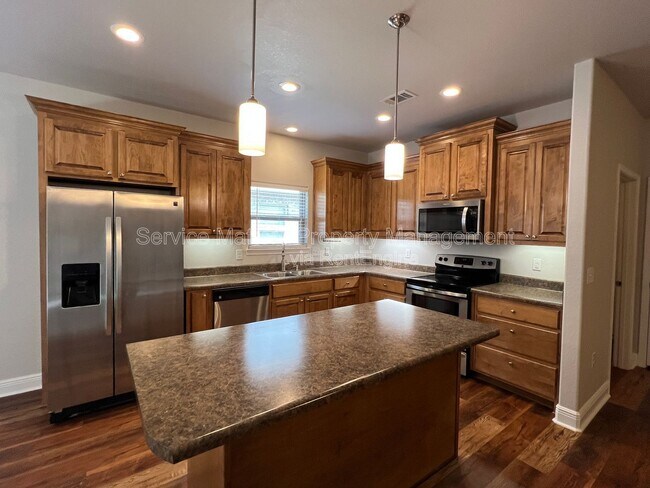 Building Photo - 5257 Parkside Dr