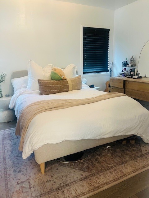 Building Photo - 1037 Pleasantview Ave