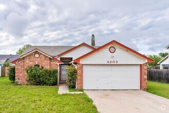 Building Photo - 4203 Vicki Dr