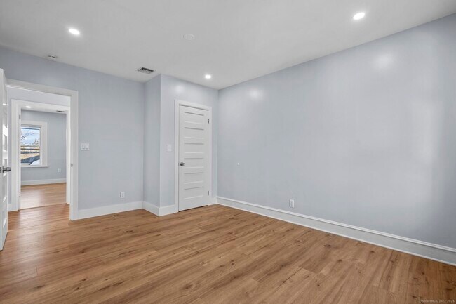 Building Photo - 68 Woodland Ave