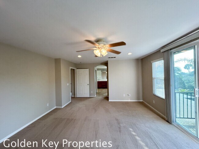 Building Photo - Beautiful Executive home located in the Ravinia community in Calavera Hills!