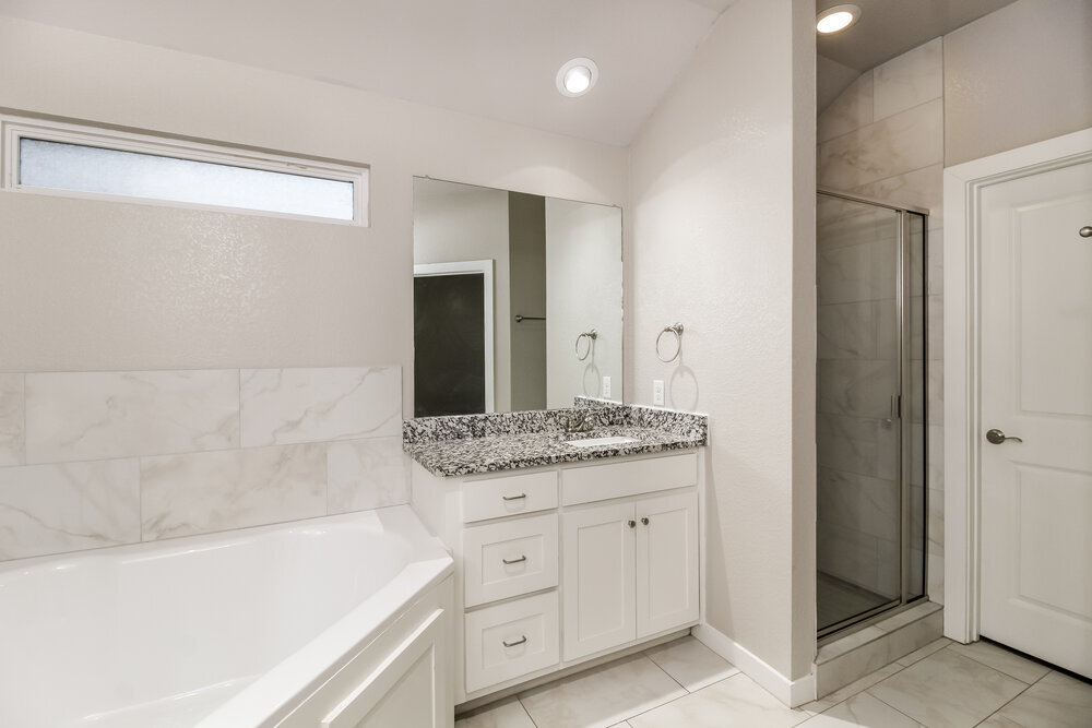 Building Photo - 4112 Bridle Path Ln