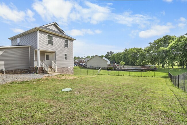 Building Photo - 1380 Todd Phillips Ct