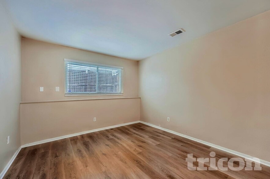 Building Photo - 3974 S Richfield St