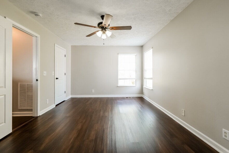 Building Photo - 804 Cainbrook Ct
