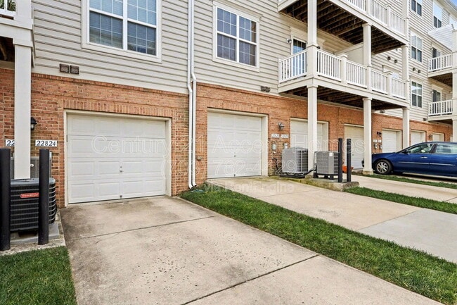 Building Photo - 22824 Ferncrest Terrace