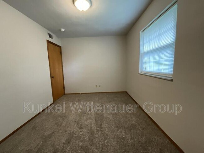 Building Photo - 510-C S 38th St