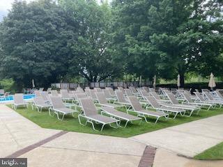 Building Photo - 1650 Oakwood Dr