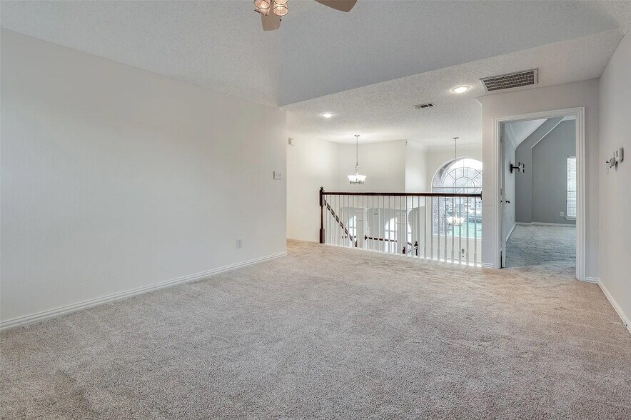 Building Photo - 2608 Beechcraft St