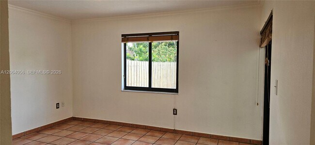 Building Photo - 14765 Kendale Lakes Blvd