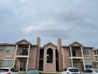 Building Photo - 2550 N Alafaya Trail