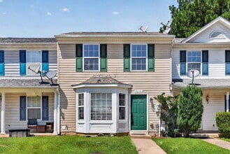 Building Photo - 46090 Maria Way