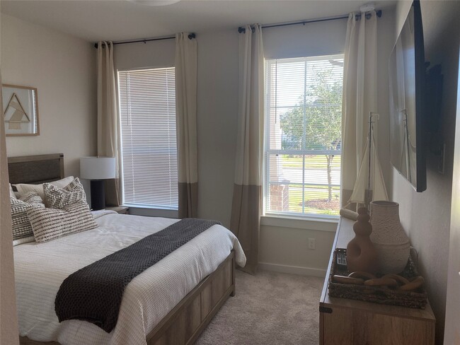 Building Photo - 21707 Redwood Blf Trl