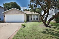 Building Photo - 1612 Sylvia Ln