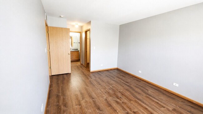 Building Photo - 2255 Georgetown Cir