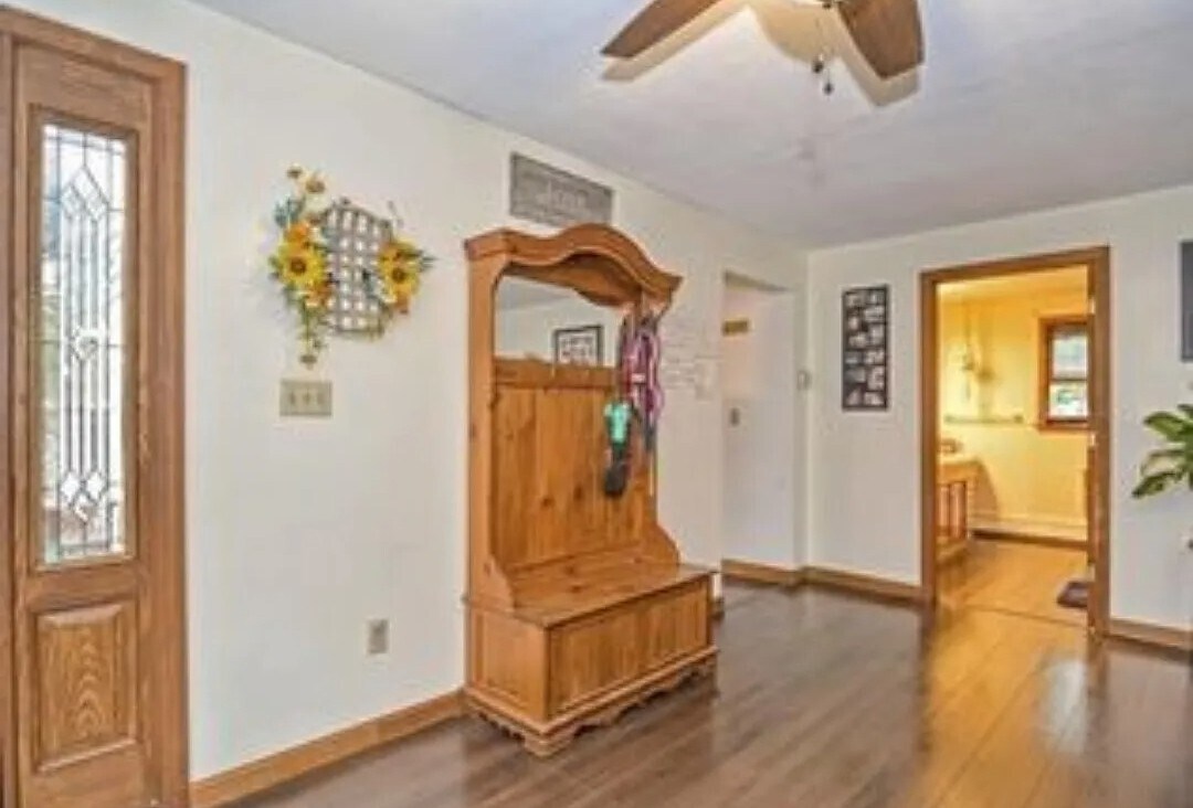 Building Photo - 393 Kelley Blvd