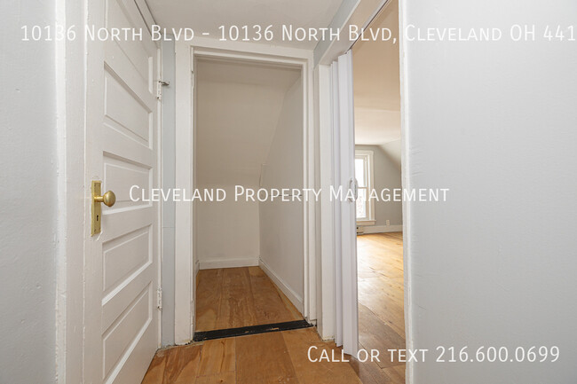 Building Photo - Newly Renovated Cleveland Duplex