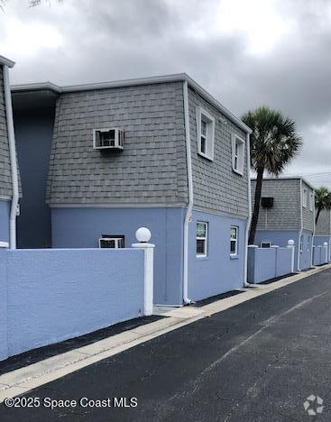 Building Photo - 390 W Cocoa Beach Causeway