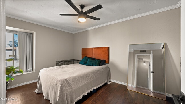 Building Photo - 8135 N 32nd Dr