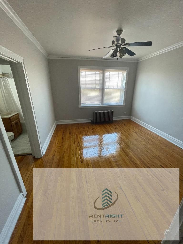 Building Photo - 4650 N Elston Ave