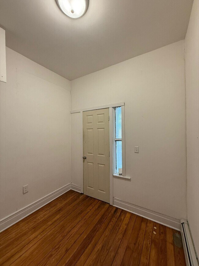 Building Photo - 163 BIDWELL Ave