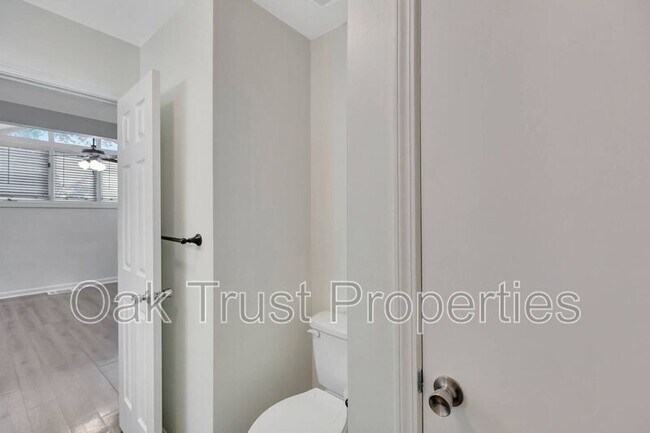 Building Photo - 4407 Great Oak Dr