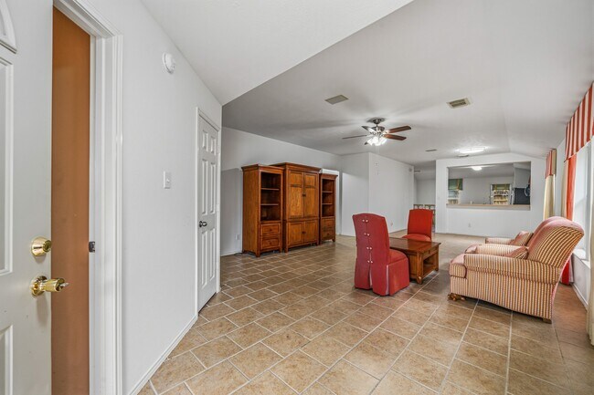 Building Photo - 22327 Albee Dr