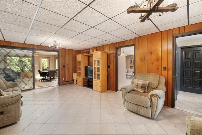 Building Photo - 77 Cherry Hill Rd